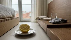 Rodela de limão na mesa de cabeceira: o gesto simples do Feng Shui (e como fazê-lo bem)