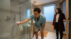 O truque do vinagre no duche: menos calcário, mais brilho — e o cuidado que muitos esquecem